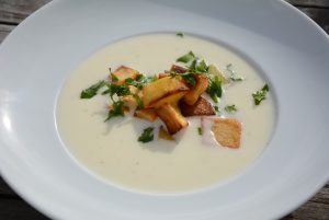 Herbstmilchsuppe mit Kartoffeln