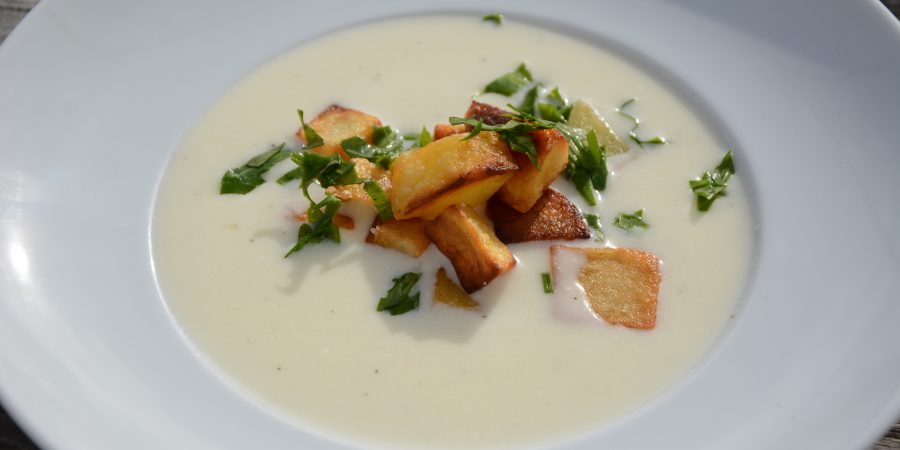 Herbstmilchsuppe mit Kartoffeln