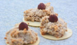 haselnussmakrone-weihnachten-Weihnachtsgebäck-
